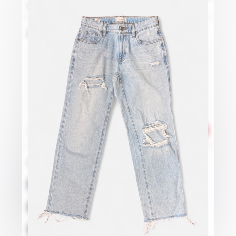 PacSun 90’s Straight Leg Distressed Jeans Light Wash Size 25
